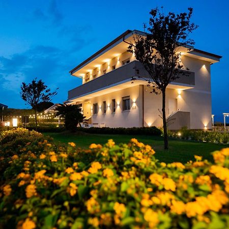 Villa Zefiro Suites & Events Баттіпалья Екстер'єр фото