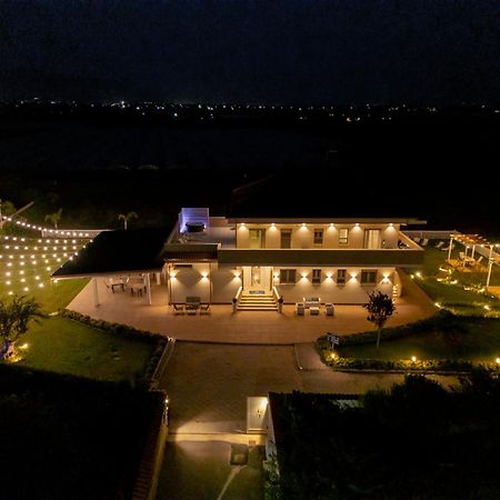 Villa Zefiro Suites & Events Баттіпалья Екстер'єр фото